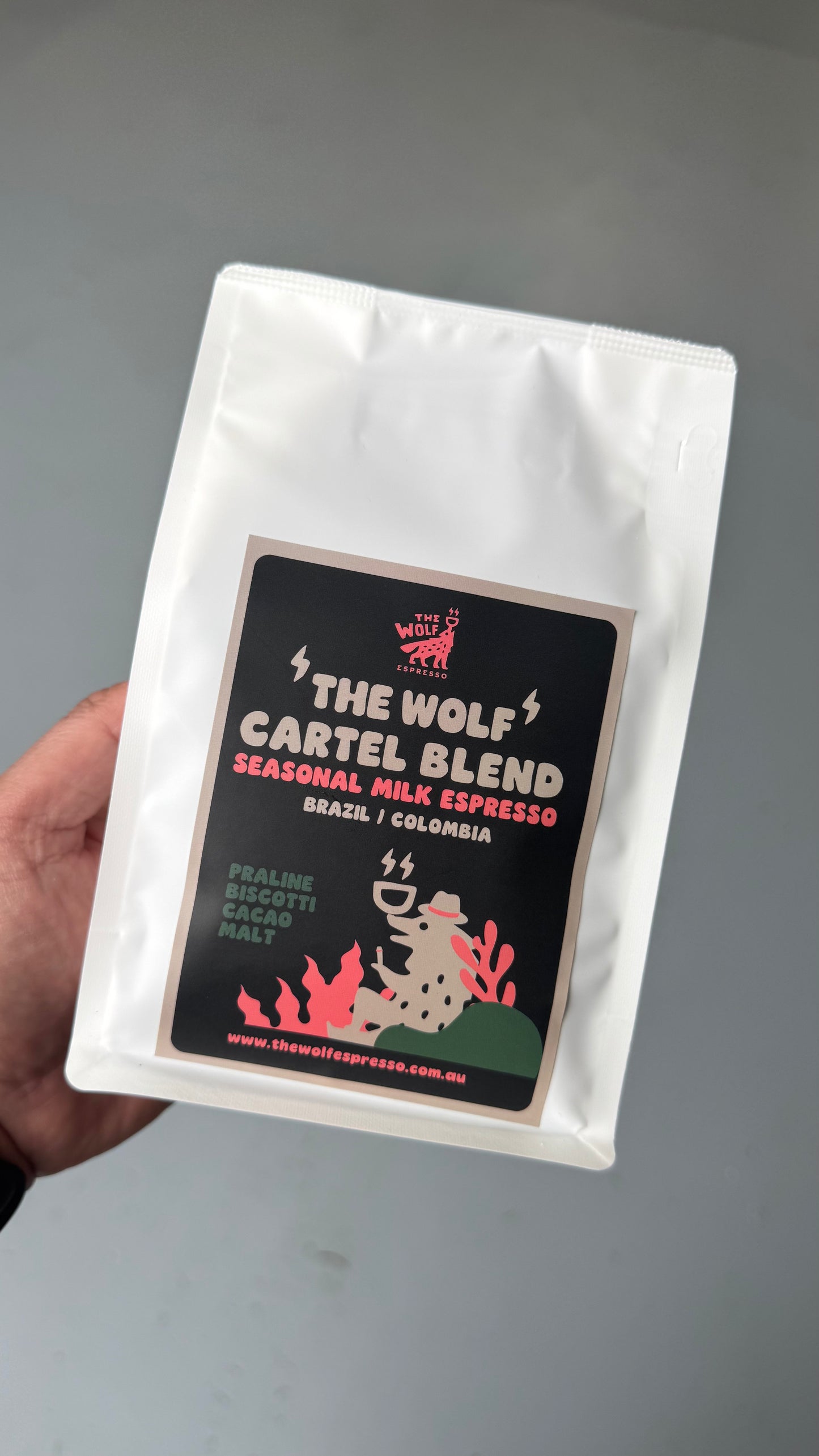 THE WOLF CARTEL (Seasonal Milk Espresso)